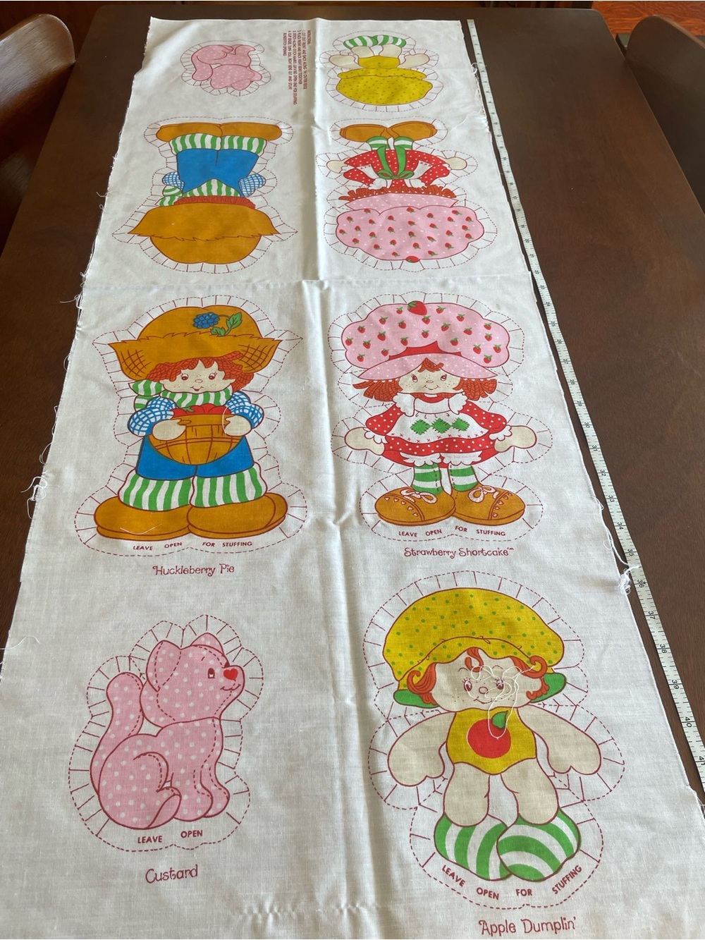 Strawberry Shortcake Cut & Sew Fabric Pattern 1981 Spring Mills New - Picture 3 of 4